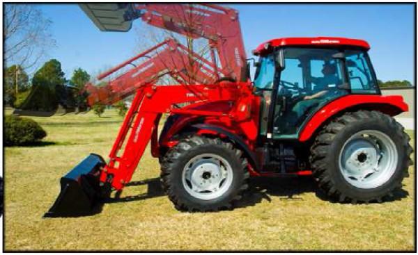 Kolový traktor TYM 1003 s čelním nakladačem a lopatou o výkonu 100 HP Kolový traktor TYM 1003 s čelním nakladačem a lopatou o výkonu 100 HP
